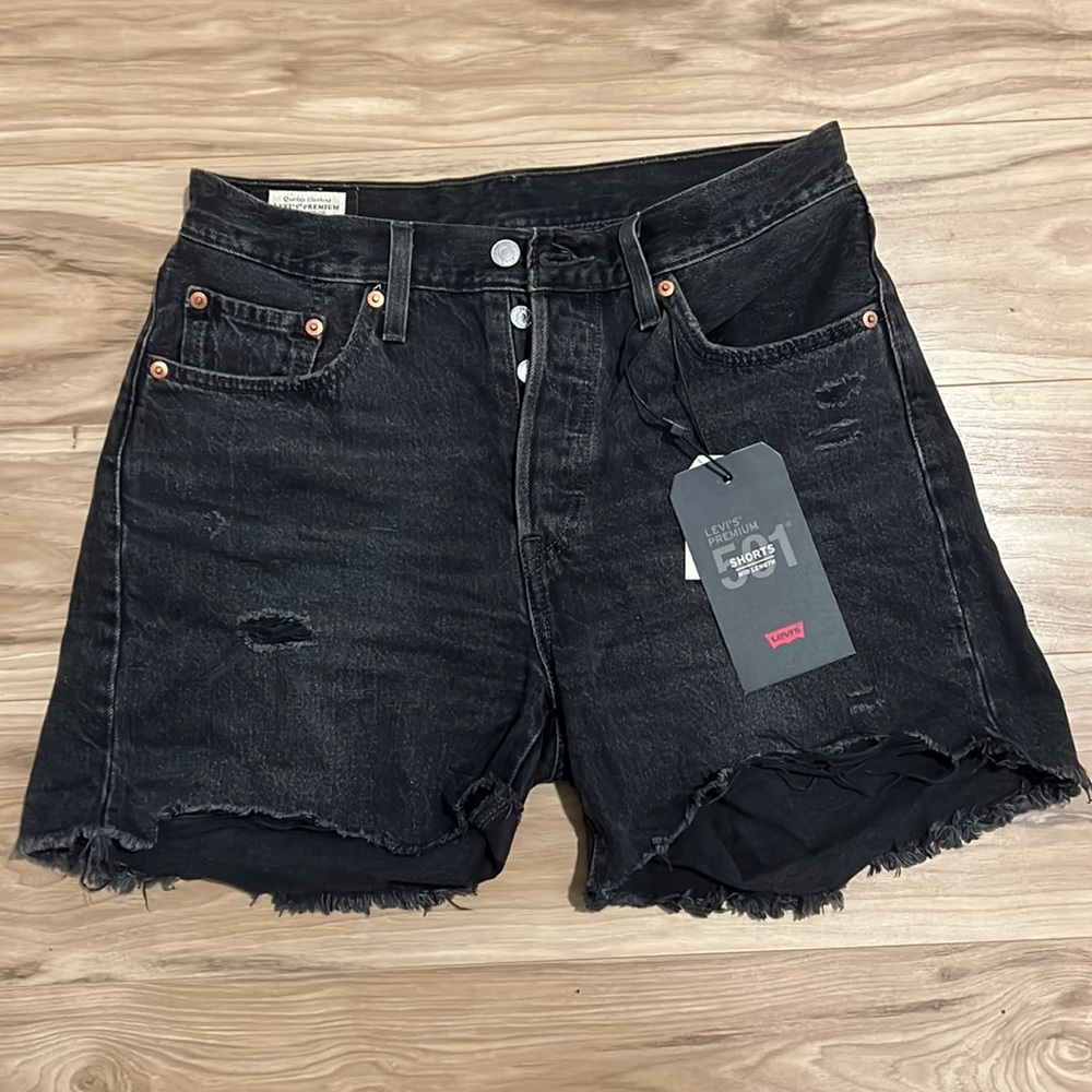 Levi’s 501 Mid Length Shorts